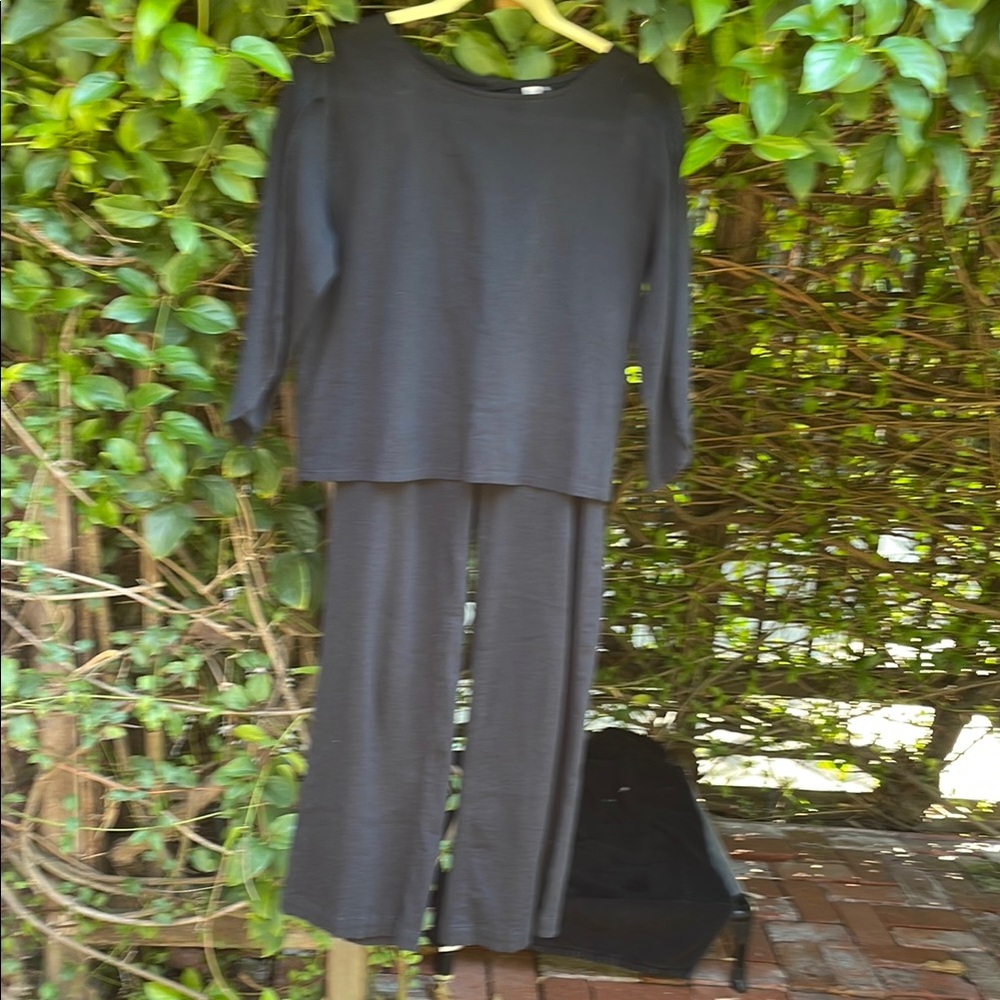 Lightweight black  Two-Piece Outfit